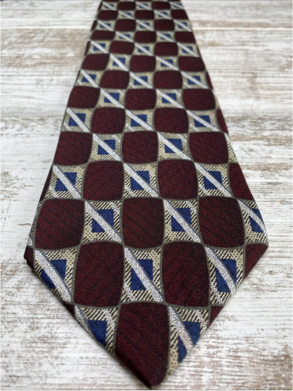 Como Collezione Silk Tie Burgundy Blue Geometric Vintage Mens Necktie - Picture 2 of 7